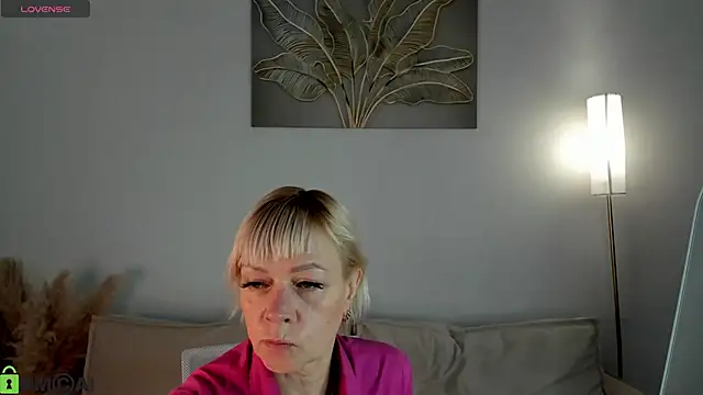 Ann Annise online show from 05/17/26, 01:16