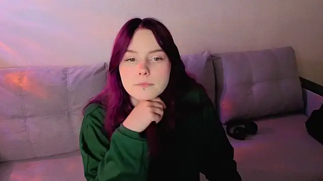 Julia Anis online show from 04/01/26, 12:57