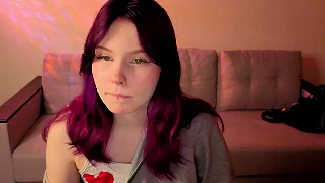 Julia Anis online show from 03/26/26, 01:04