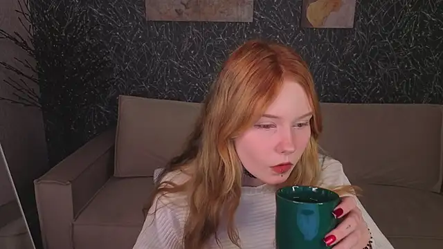 Julia Anis online show from 02/10/26, 01:37