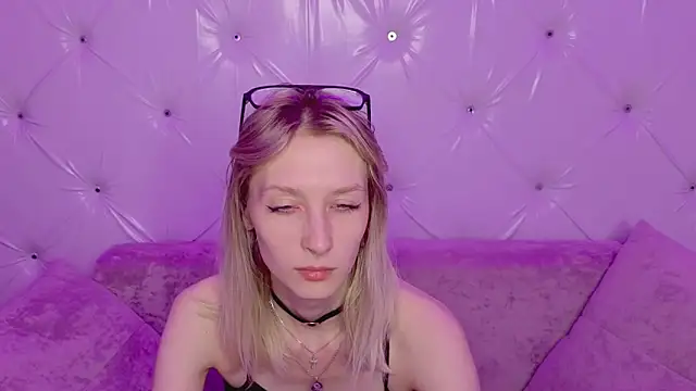 Snapshot of Akiro_Kim7 chatting on 02/12/26, 02:22 Akiro Kim7 online show from 02/12/26, 02:22