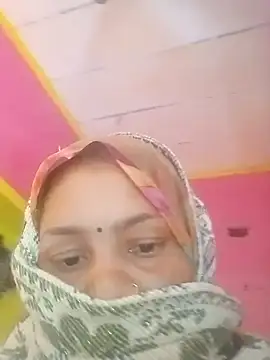 Snapshot of Julilodhi8695 chatting on 02/12/26, 06:02 Julilodhi8695 online show from 02/12/26, 06:02