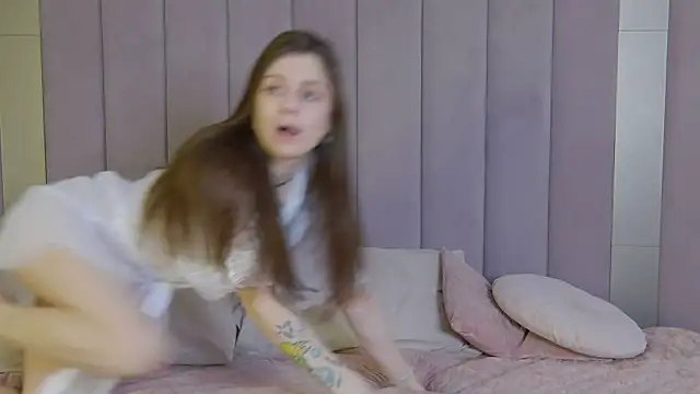 EileenElfie online show from 03/06/26, 03:45