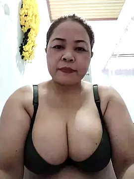 Baby-bigtits2026 online show from 05/04/26, 10:29