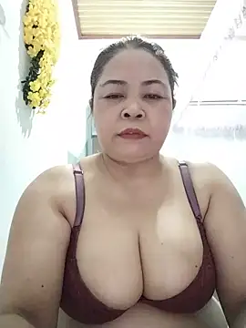 Baby-bigtits2026 online show from 05/18/26, 10:20