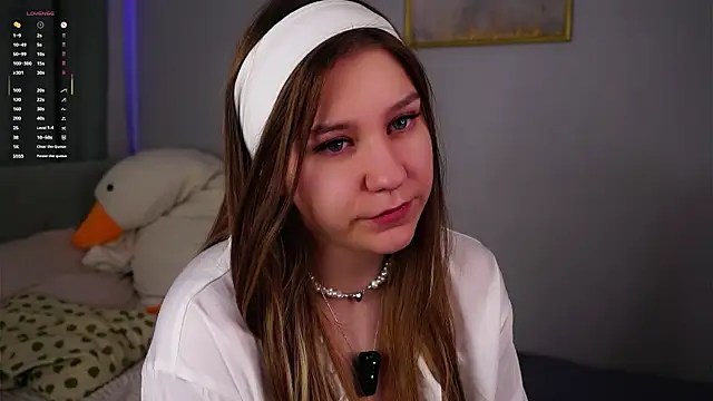 ShantellAngulo online show from 04/05/26, 02:07