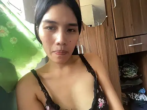 Snapshot of Sweetiebabe25 chatting on 03/28/26, 02:45 Sweetiebabe25 online show from 03/28/26, 02:45