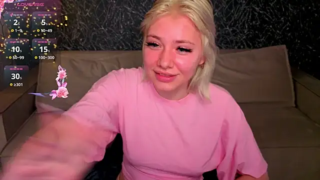 Snapshot of Kate_Krose chatting on 06/26/26, 01:00 Kate Krose online show from 06/26/26, 01:00