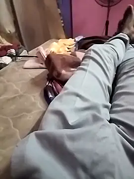 Snapshot of tamilpaiyan989 chatting on 04/07/26, 09:33 tamilpaiyan989 online show from 04/07/26, 09:33