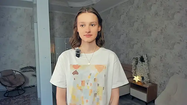 LianneBynon online show from 02/03/26, 08:52