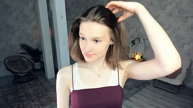 LianneBynon online show from 04/11/26, 08:51