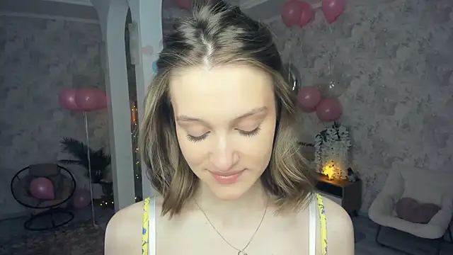 LianneBynon online show from 04/15/26, 09:15