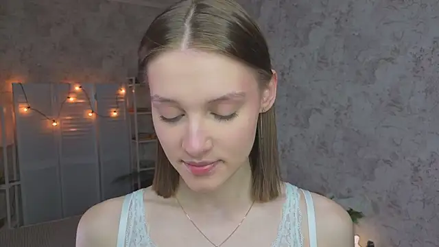 LianneBynon online show from 05/16/26, 08:24