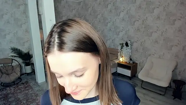 LianneBynon online show from 02/23/26, 08:37