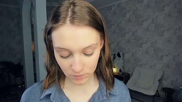 LianneBynon online show from 02/13/26, 07:41