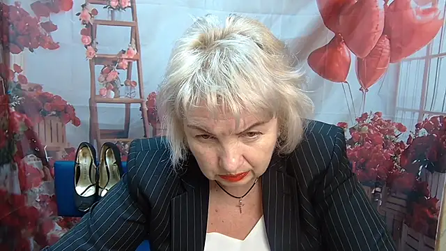 Snapshot of RenataDaster chatting on 05/12/26, 04:57 RenataDaster online show from 05/12/26, 04:57