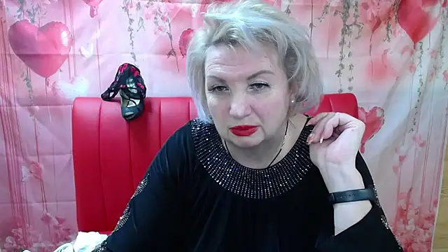 Snapshot of RenataDaster chatting on 04/18/26, 07:58 RenataDaster online show from 04/18/26, 07:58