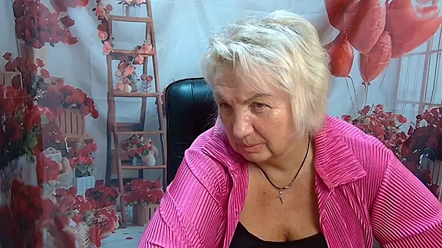 Snapshot of RenataDaster chatting on 07/11/26, 05:02 RenataDaster online show from 07/11/26, 05:02