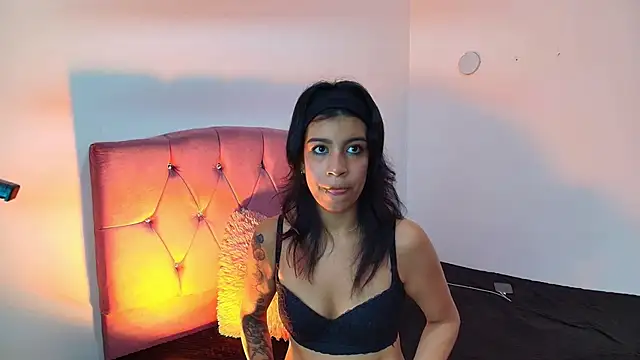 Kalyra 17 online show from 03/06/26, 11:49