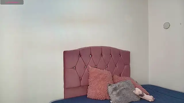 Kalyra 17 online show from 04/13/26, 06:12