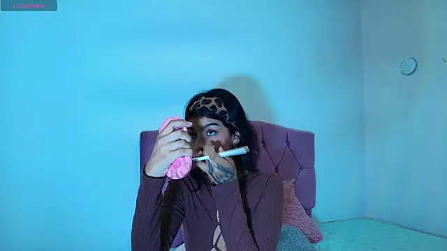 Kalyra 17 online show from 04/07/26, 11:34