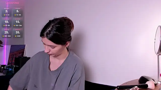 miabellee  online show from 02/20/26, 12:29