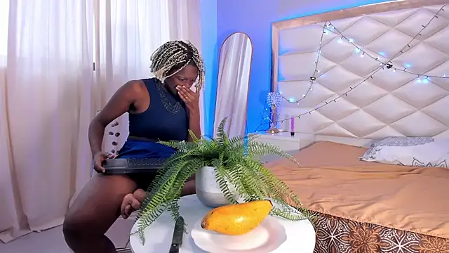 EvelynDivine online show from 02/24/26, 01:01