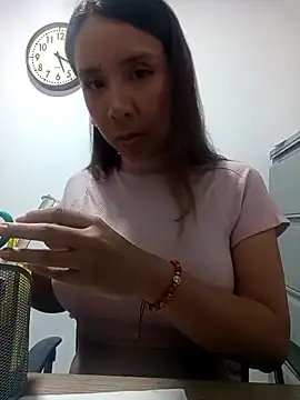 MiaSantana  online show from 04/27/26, 10:19