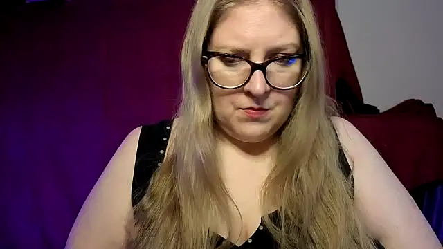 Snapshot of MissCharlotteXx chatting on 02/20/26, 03:03 MissCharlotteXx online show from 02/20/26, 03:03