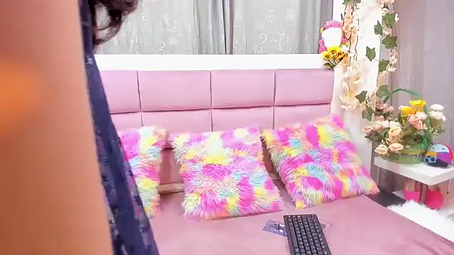 Snapshot of Keiry_Paloma chatting on 02/22/26, 05:36 Keiry Paloma online show from 02/22/26, 05:36