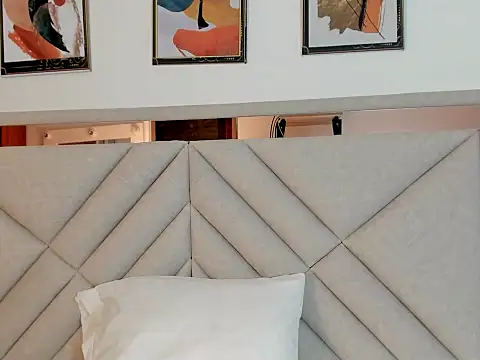 Snapshot of AmberQueen1 chatting on 02/07/26, 12:13 AmberQueen1 online show from 02/07/26, 12:13