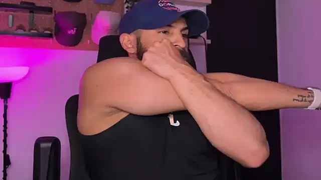 SamDornan51 online show from 04/11/26, 01:46