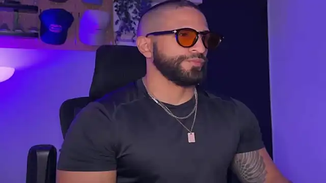 SamDornan51 online show from 04/05/26, 01:01