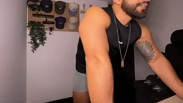 SamDornan51 online show from 02/15/26, 12:11