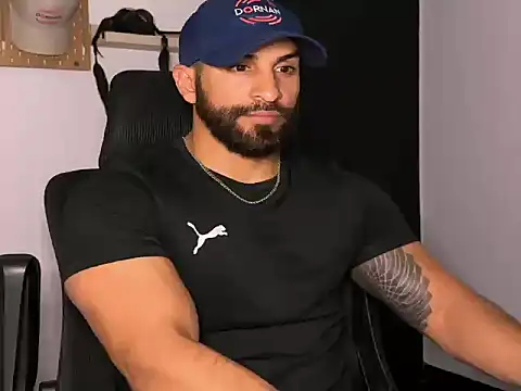 SamDornan51 online show from 02/12/26, 12:21