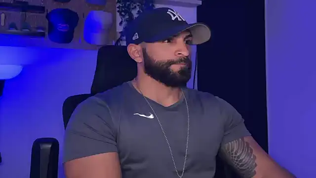 SamDornan51 online show from 04/01/26, 11:56