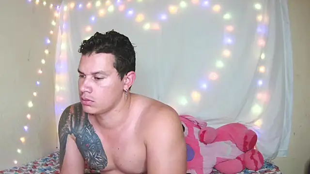 Eternalfuego online show from 04/18/26, 04:59