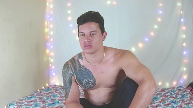 Snapshot of Eternalfuego chatting on 02/14/26, 05:51 Eternalfuego online show from 02/14/26, 05:51