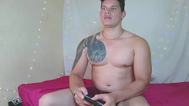 Snapshot of Eternalfuego chatting on 02/09/26, 05:16 Eternalfuego online show from 02/09/26, 05:16