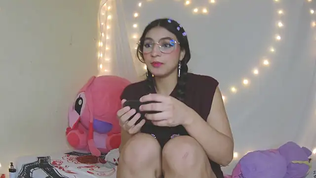 Snapshot of Eternalfuego chatting on 02/26/26, 06:35 Eternalfuego online show from 02/26/26, 06:35