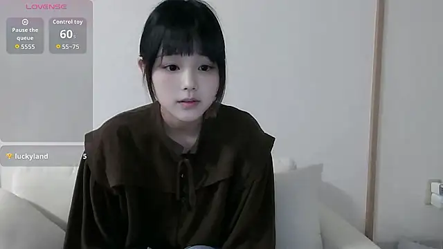 Snapshot of nya222 chatting on 02/19/26, 12:57 nya222 online show from 02/19/26, 12:57