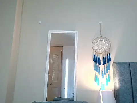 NatalyGuzman26 online show from 04/14/26, 11:26