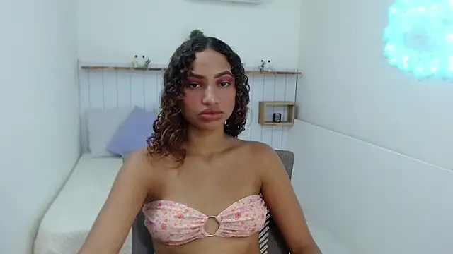 Mona Mistic online show from 02/09/26, 08:29