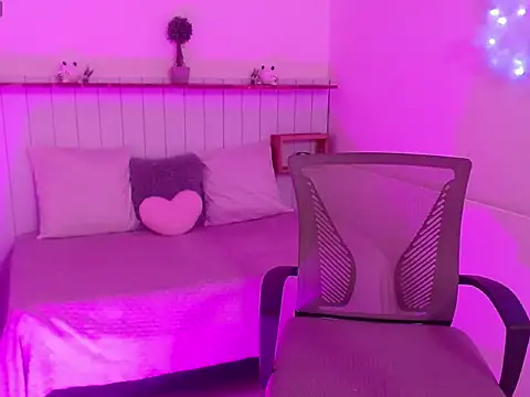 Mona Mistic online show from 03/27/26, 04:21