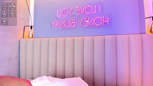 Snapshot of cherry_monroe chatting on 02/18/26, 12:34 cherry monroe online show from 02/18/26, 12:34