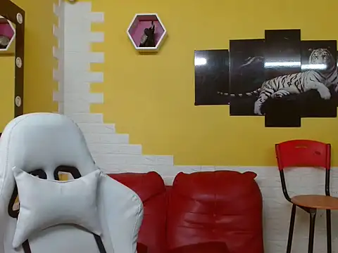 Snapshot of chacorta_ chatting on 05/06/26, 02:04 chacorta online show from 05/06/26, 02:04