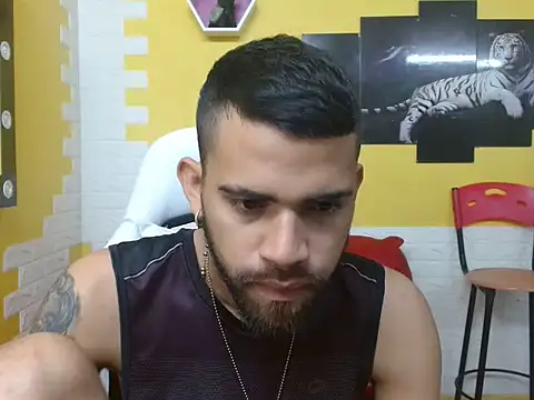Snapshot of chacorta_ chatting on 04/21/26, 12:56 chacorta online show from 04/21/26, 12:56