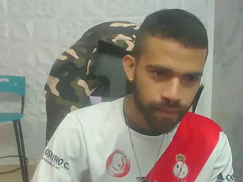 Snapshot of chacorta_ chatting on 02/19/26, 01:41 chacorta online show from 02/19/26, 01:41