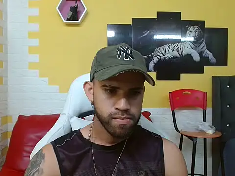 Snapshot of chacorta_ chatting on 05/07/26, 01:21 chacorta online show from 05/07/26, 01:21