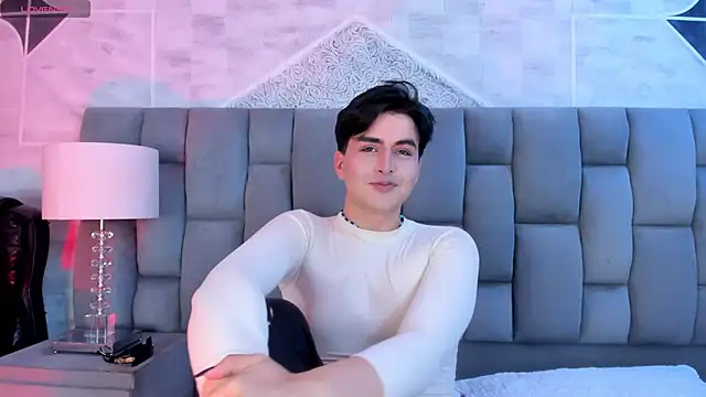 noahWolff  online show from 02/24/26, 04:35